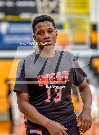 Thumbnail 3 in Blue Valley West @ Shawnee Mission West (Sophomore) photogallery.