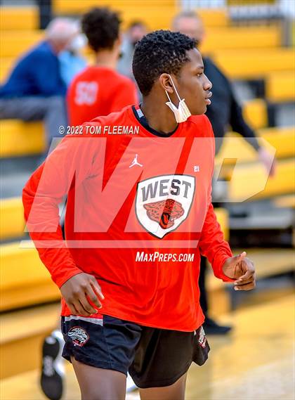 Thumbnail 3 in Blue Valley West @ Shawnee Mission West (Sophomore) photogallery.