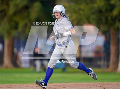 Thumbnail 3 in Mountain House vs. Escalon photogallery.