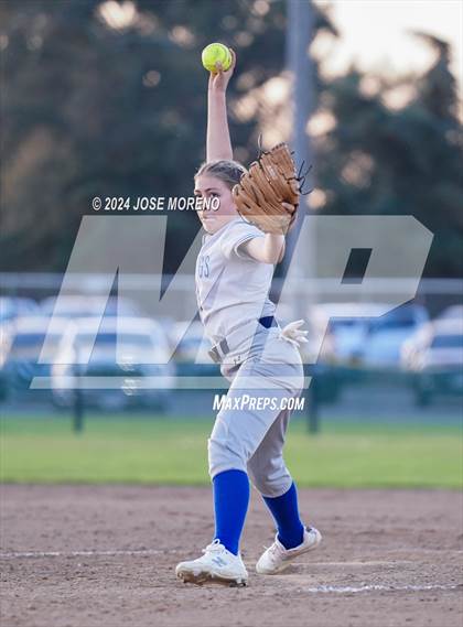 Thumbnail 3 in Mountain House vs. Escalon photogallery.
