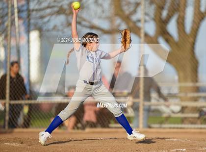 Thumbnail 3 in Mountain House vs. Escalon photogallery.