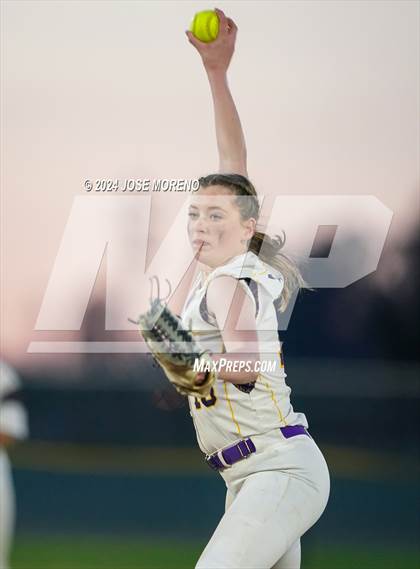 Thumbnail 3 in Mountain House vs. Escalon photogallery.