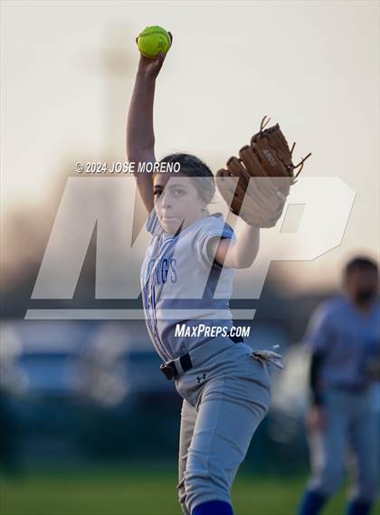 Thumbnail 3 in Mountain House vs. Escalon photogallery.