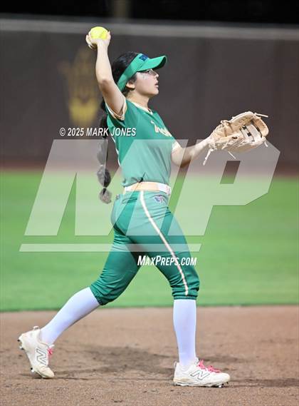 Thumbnail 1 in Yuma Catholic vs. Empire (AIA 3A Final) photogallery.