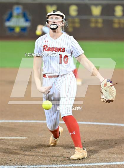 Thumbnail 3 in Yuma Catholic vs. Empire (AIA 3A Final) photogallery.
