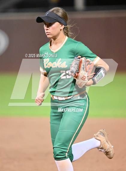 Thumbnail 1 in Yuma Catholic vs. Empire (AIA 3A Final) photogallery.