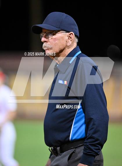 Thumbnail 2 in Yuma Catholic vs. Empire (AIA 3A Final) photogallery.