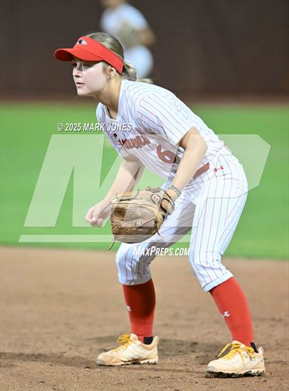 Thumbnail 1 in Yuma Catholic vs. Empire (AIA 3A Final) photogallery.
