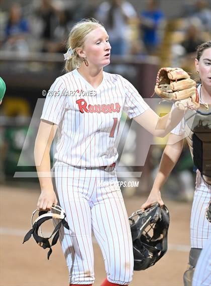Thumbnail 3 in Yuma Catholic vs. Empire (AIA 3A Final) photogallery.