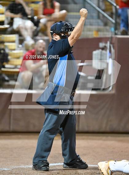 Thumbnail 3 in Yuma Catholic vs. Empire (AIA 3A Final) photogallery.