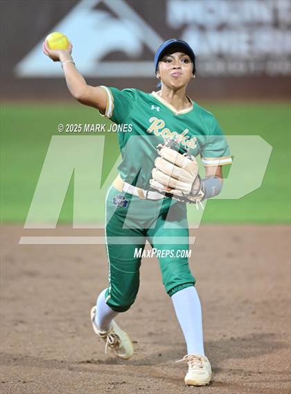 Thumbnail 1 in Yuma Catholic vs. Empire (AIA 3A Final) photogallery.