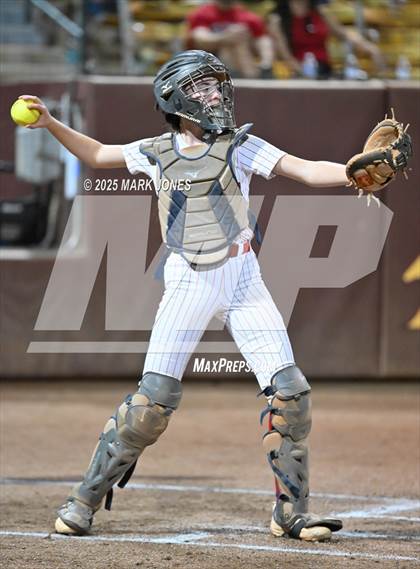 Thumbnail 2 in Yuma Catholic vs. Empire (AIA 3A Final) photogallery.