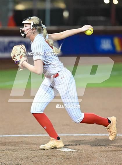 Thumbnail 1 in Yuma Catholic vs. Empire (AIA 3A Final) photogallery.