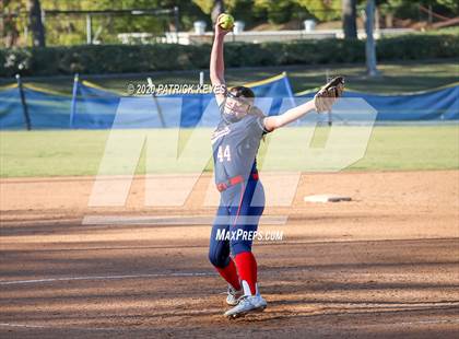 Thumbnail 3 in JSerra Catholic @ Beckman photogallery.