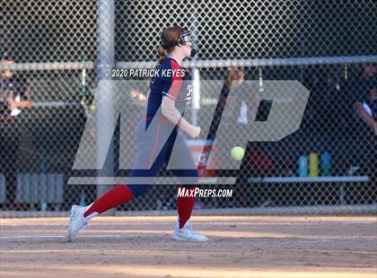 Thumbnail 2 in JSerra Catholic @ Beckman photogallery.