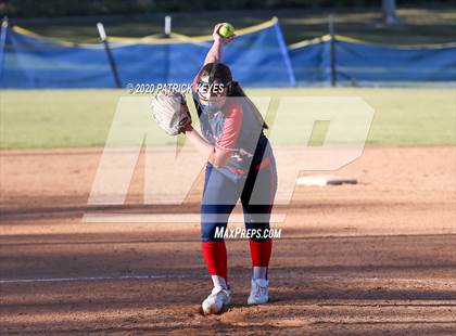 Thumbnail 2 in JSerra Catholic @ Beckman photogallery.