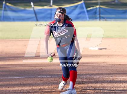 Thumbnail 2 in JSerra Catholic @ Beckman photogallery.