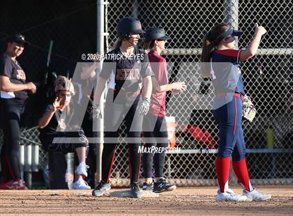 Thumbnail 2 in JSerra Catholic @ Beckman photogallery.