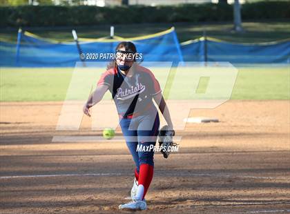 Thumbnail 1 in JSerra Catholic @ Beckman photogallery.
