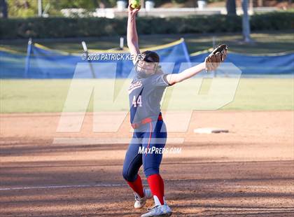 Thumbnail 3 in JSerra Catholic @ Beckman photogallery.