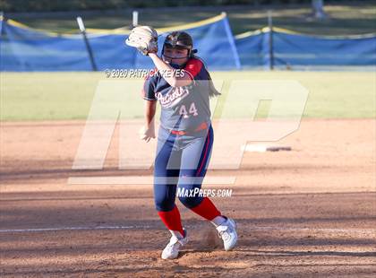 Thumbnail 1 in JSerra Catholic @ Beckman photogallery.