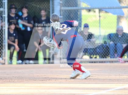 Thumbnail 2 in JSerra Catholic @ Beckman photogallery.