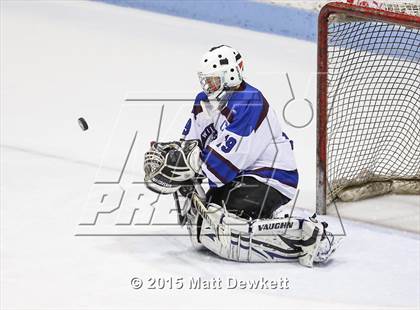 Thumbnail 3 in Branford vs. Suffield/Granby/Windsor Locks (CIAC Division II Semifinal) photogallery.