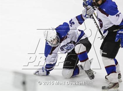 Thumbnail 3 in Branford vs. Suffield/Granby/Windsor Locks (CIAC Division II Semifinal) photogallery.
