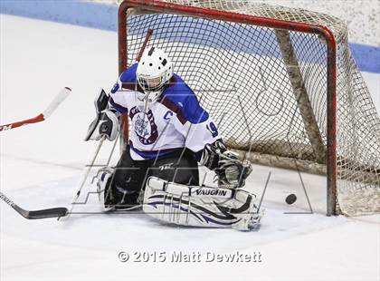 Thumbnail 2 in Branford vs. Suffield/Granby/Windsor Locks (CIAC Division II Semifinal) photogallery.