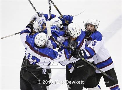 Thumbnail 1 in Branford vs. Suffield/Granby/Windsor Locks (CIAC Division II Semifinal) photogallery.