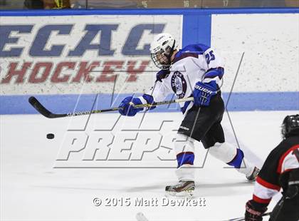 Thumbnail 3 in Branford vs. Suffield/Granby/Windsor Locks (CIAC Division II Semifinal) photogallery.