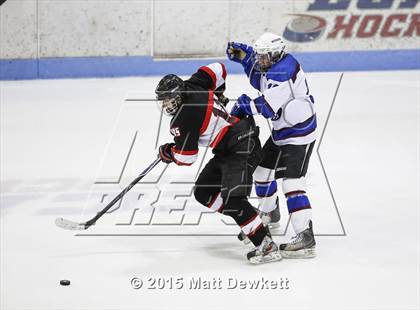 Thumbnail 1 in Branford vs. Suffield/Granby/Windsor Locks (CIAC Division II Semifinal) photogallery.