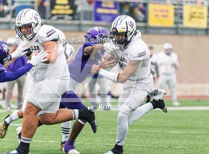 Thumbnail 2 in Miller vs. LBJ Austin (UIL Class 4A Quarterfinal Playoff) photogallery.