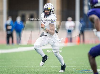 Thumbnail 1 in Miller vs. LBJ Austin (UIL Class 4A Quarterfinal Playoff) photogallery.