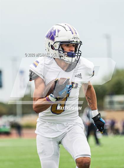 Thumbnail 2 in Miller vs. LBJ Austin (UIL Class 4A Quarterfinal Playoff) photogallery.