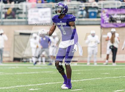 Thumbnail 2 in Miller vs. LBJ Austin (UIL Class 4A Quarterfinal Playoff) photogallery.