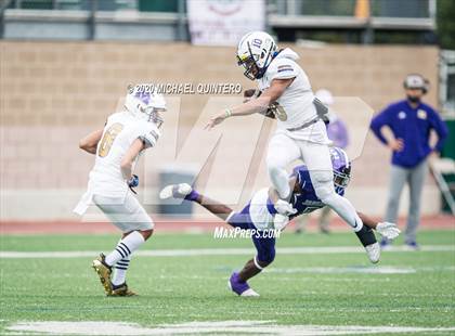 Thumbnail 2 in Miller vs. LBJ Austin (UIL Class 4A Quarterfinal Playoff) photogallery.