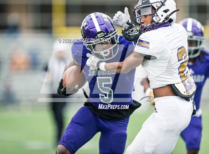 Thumbnail 3 in Miller vs. LBJ Austin (UIL Class 4A Quarterfinal Playoff) photogallery.