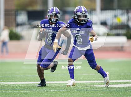 Thumbnail 2 in Miller vs. LBJ Austin (UIL Class 4A Quarterfinal Playoff) photogallery.