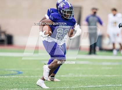 Thumbnail 3 in Miller vs. LBJ Austin (UIL Class 4A Quarterfinal Playoff) photogallery.