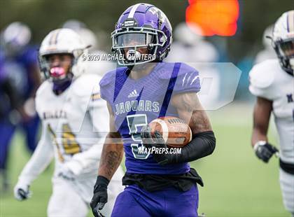 Thumbnail 3 in Miller vs. LBJ Austin (UIL Class 4A Quarterfinal Playoff) photogallery.