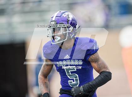 Thumbnail 3 in Miller vs. LBJ Austin (UIL Class 4A Quarterfinal Playoff) photogallery.
