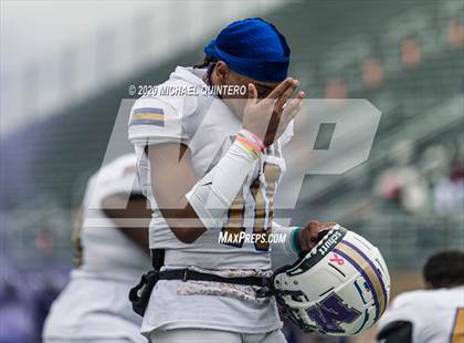 Thumbnail 1 in Miller vs. LBJ Austin (UIL Class 4A Quarterfinal Playoff) photogallery.