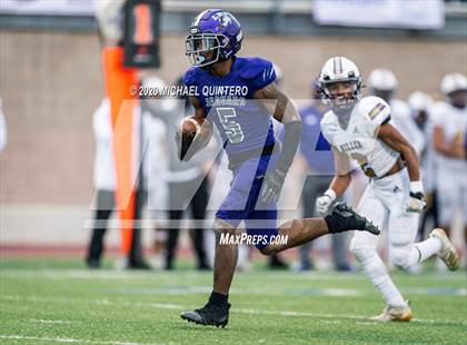 Thumbnail 1 in Miller vs. LBJ Austin (UIL Class 4A Quarterfinal Playoff) photogallery.