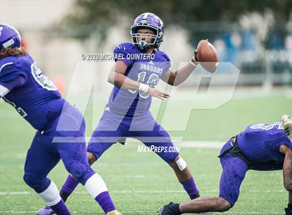 Thumbnail 2 in Miller vs. LBJ Austin (UIL Class 4A Quarterfinal Playoff) photogallery.