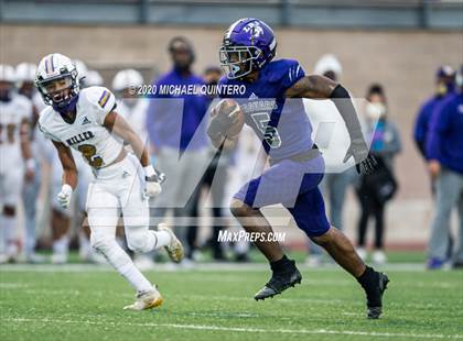 Thumbnail 3 in Miller vs. LBJ Austin (UIL Class 4A Quarterfinal Playoff) photogallery.