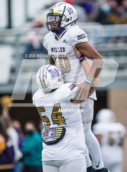 Thumbnail 3 in Miller vs. LBJ Austin (UIL Class 4A Quarterfinal Playoff) photogallery.
