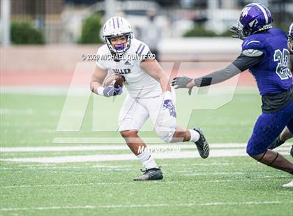 Thumbnail 3 in Miller vs. LBJ Austin (UIL Class 4A Quarterfinal Playoff) photogallery.
