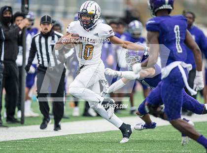 Thumbnail 2 in Miller vs. LBJ Austin (UIL Class 4A Quarterfinal Playoff) photogallery.