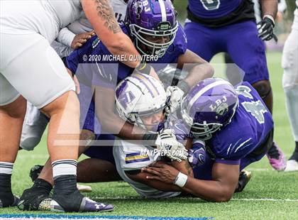 Thumbnail 3 in Miller vs. LBJ Austin (UIL Class 4A Quarterfinal Playoff) photogallery.